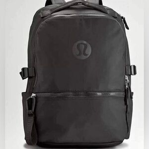 Lululemon New crew backpack 22L